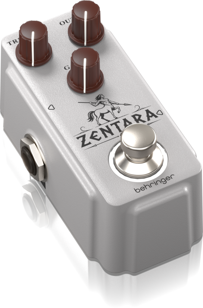 Behringer Zentara: análisis de la irresistible familia de clones del Klon Centaur (Gold, Silver y Mini) 4 Pedal Behringer Zentara Mini Overdrive en acabado plateado, con controles de ganancia, agudos y volumen, interruptor de activación metálico y gráfico de un centauro en la carcasa, mostrado en vista en perspectiva sobre fondo claro.