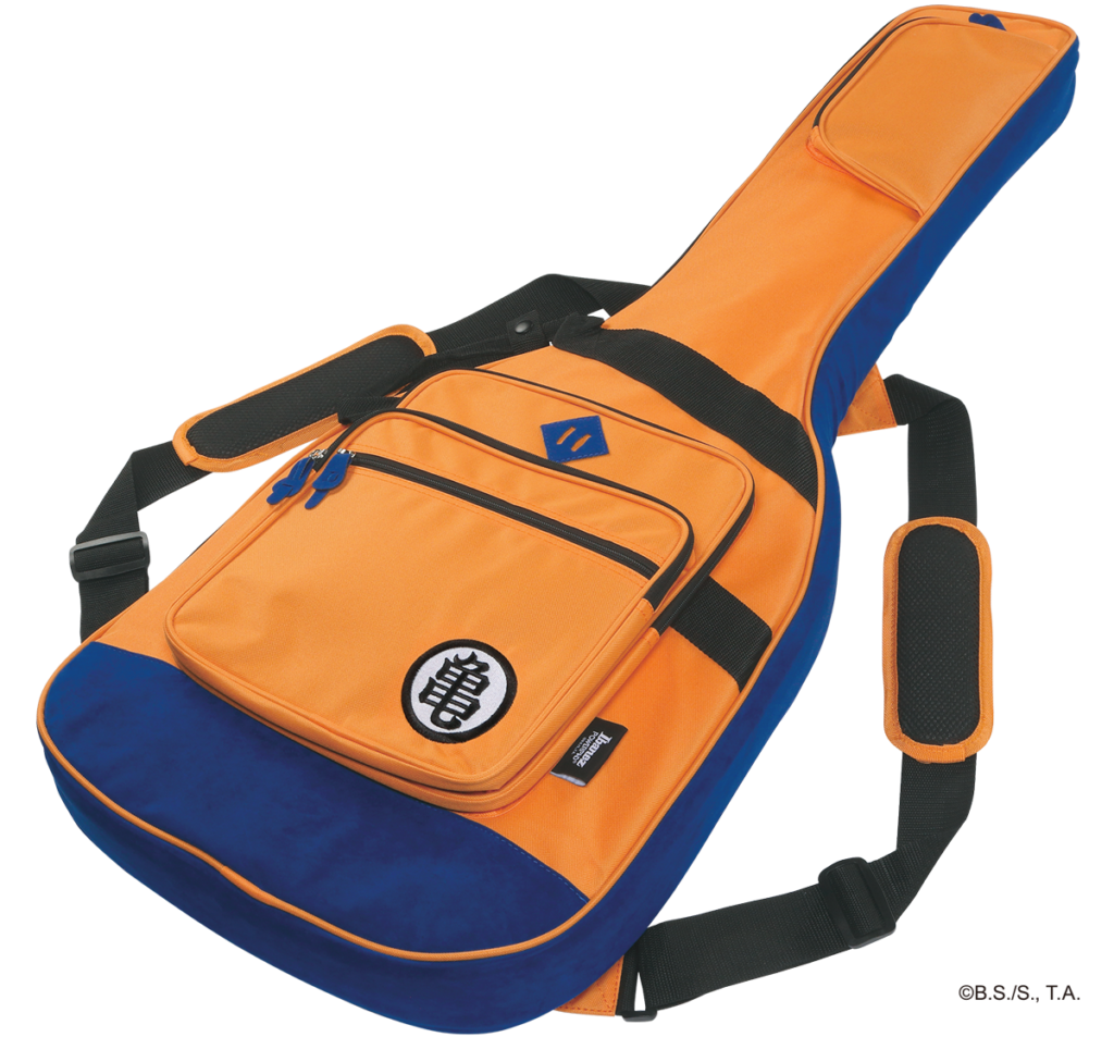 Ibanez Dragon Ball Z: análisis de la colección oficial que llegará en 2027 (RG japonesa, bajo, Tube Screamer y más...) 8 Funda para guitarra Ibanez Dragon Ball Z Collaboration en colores naranja y azul inspirados en el uniforme de Son Goku, con bolsillo frontal para accesorios, correas acolchadas tipo mochila y emblema Kanji bordado en la parte inferior, diseñada para transportar guitarras eléctricas de la serie colaborativa.